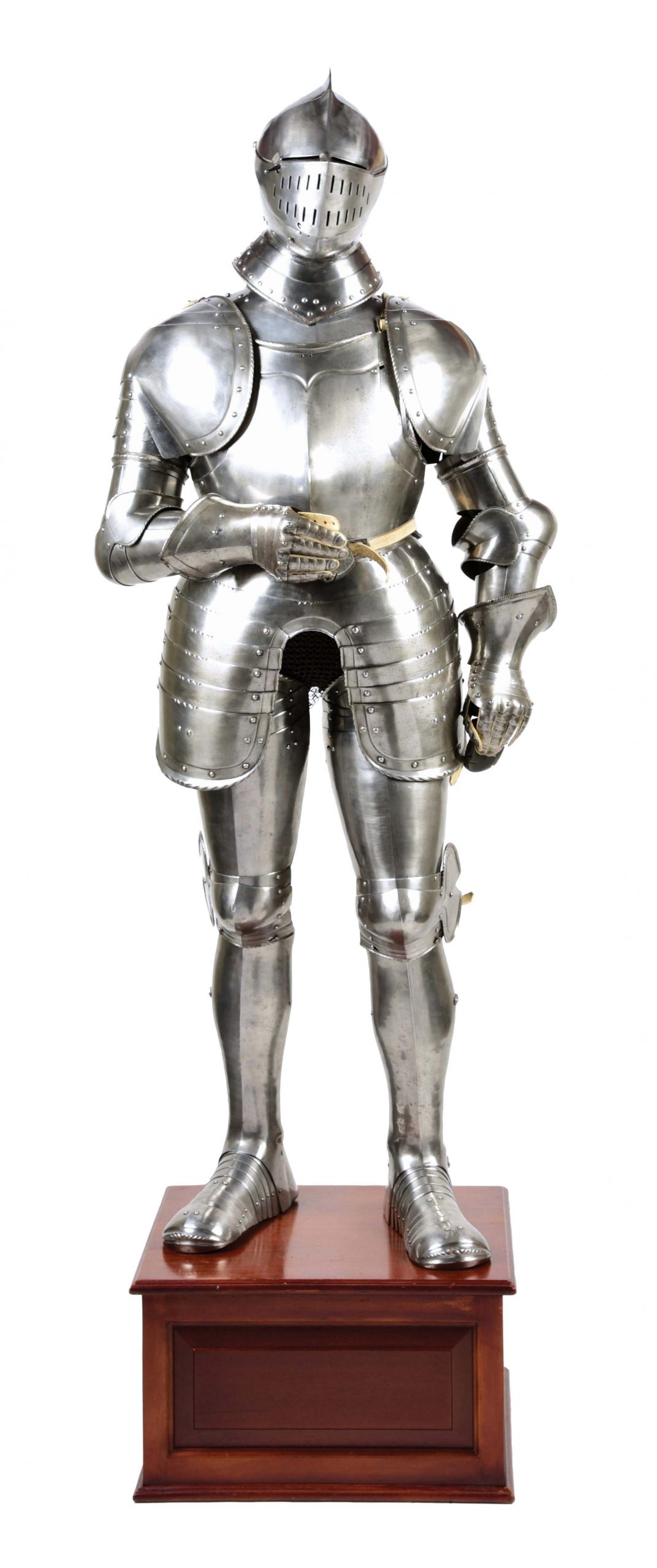 LOT #1022: AN ATTRACTIVE COMPOSITE FULL SUIT OF GERMAN ARMOR IN THE STYLE OF ANTON PEFFENHAUSER
